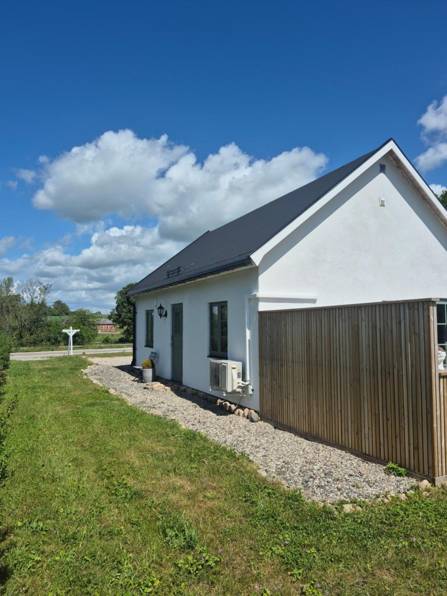 Litet Hus I Mysig By Naera Havet Villa Ystad Dış mekan fotoğraf